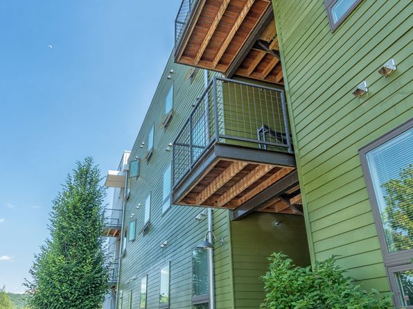 1050 Druid Ave APT 204