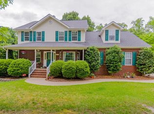 729 Garden Rd, Aberdeen, NC 28315