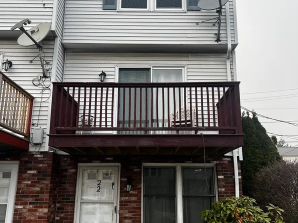 250 Congress Ave APT 22, Chelsea, MA 02150