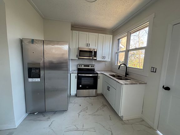 3rd image of 232 E Broad St #232