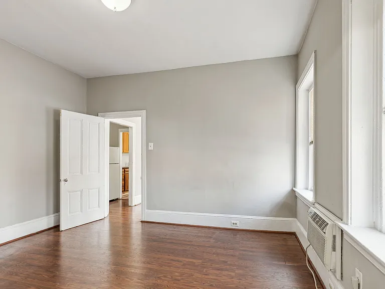 501 N 35th St — Photo 10