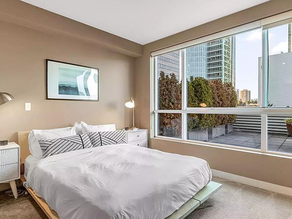 2nd image of 300 110th Ave NE Unit 1-515