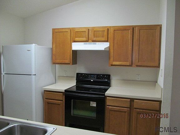 4th image of 5 Roseann Pl