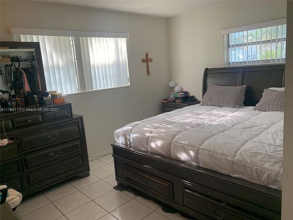 3rd image of 1100 NE 1st Ct APT 118
