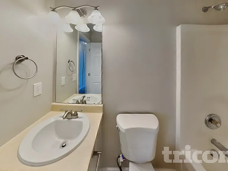 223 Pebblestone Dr — Photo 16