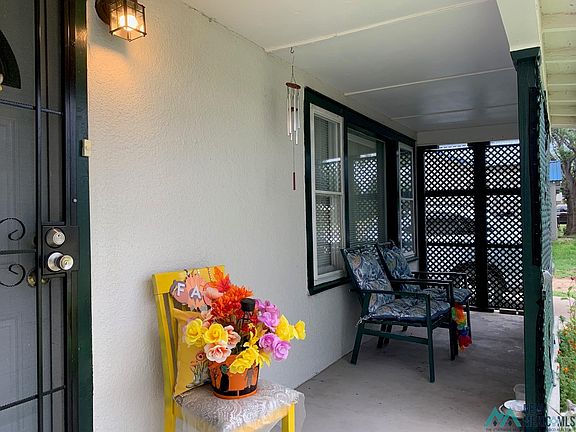 2nd image of 125 N Houston Ave