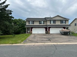 1880 Deer Hills Trl, Eagan, MN 55122