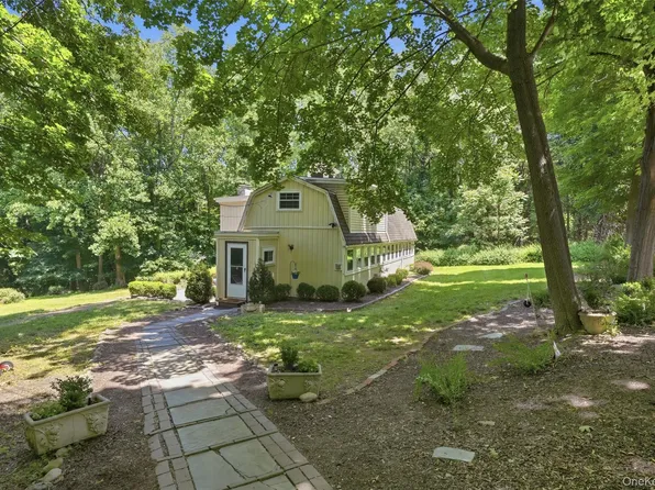 4 Stillwood Road, Cornwall On Hudson, NY 12520