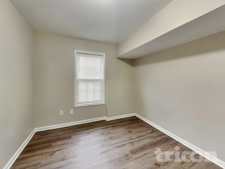401 Breeze Way — Photo 17