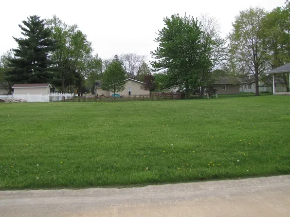 328 Deerfield, Rantoul, IL 61866