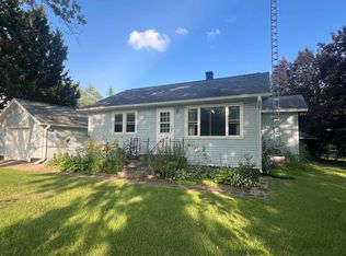 520 N Washington St, Wyocena, WI 53969