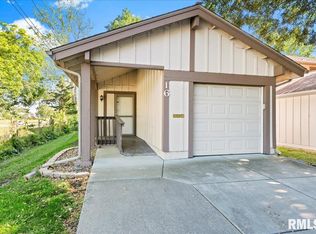 16 Whisperglen Ln, Springfield, IL 62704