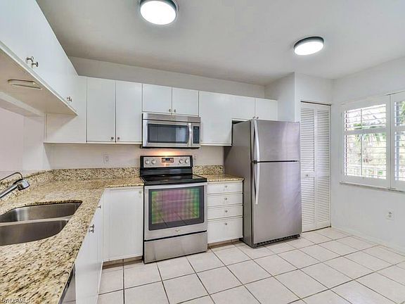 3rd image of 3002 Sandpiper Bay Cir APT A205