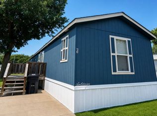 2500 Farm Bureau Rd #63, Manhattan, KS 66502