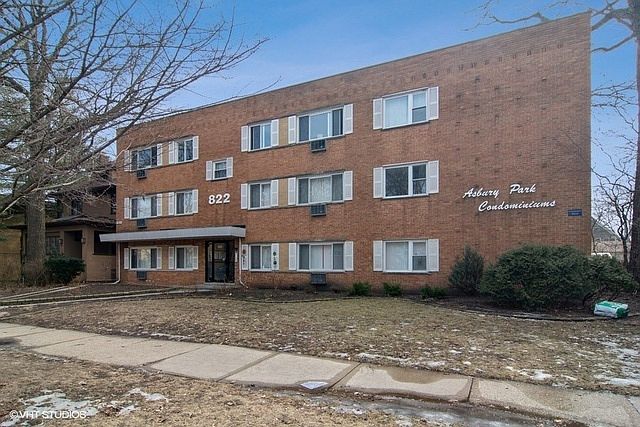 1st image of 820 Seward St APT 1D