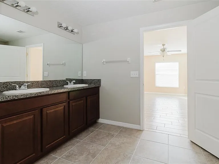 304 Cascade Bend Dr — Photo 59