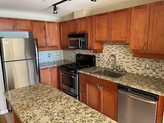 5th image of 1240 India St Unit 909
