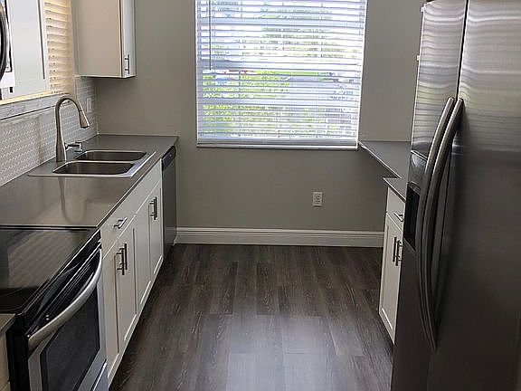 3rd image of 2235 SE 27th Dr #107-C