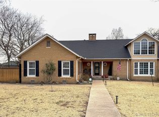 515 W Kings Rd, Ada, OK 74820
