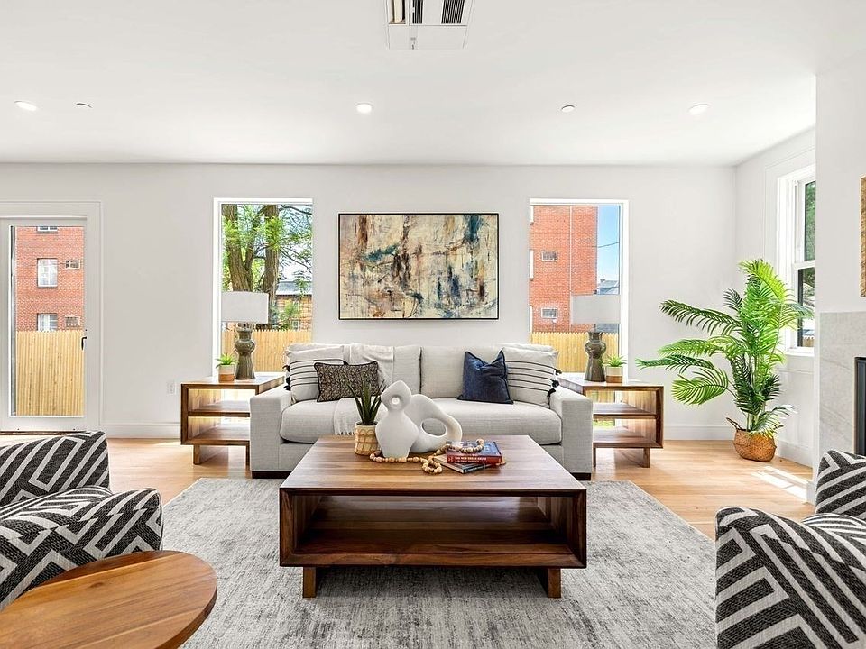 1st image of 24 Wendell St #4