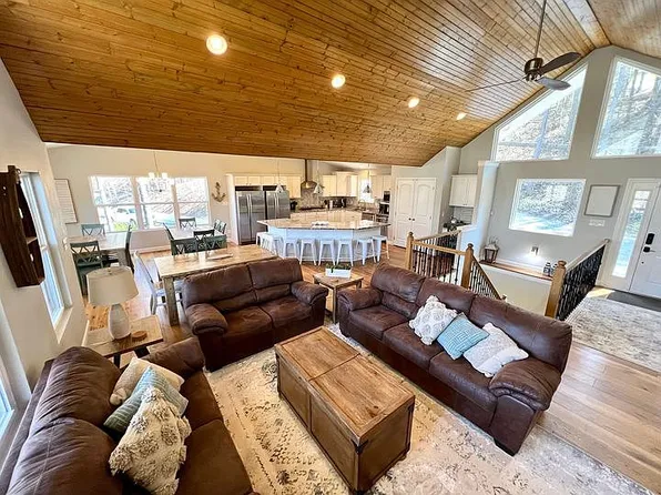 888 Waterfront Trails, La Follette, TN 37766