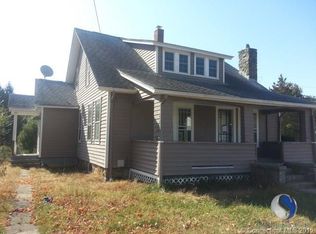 41 Canterbury Rd, Plainfield, CT 06374