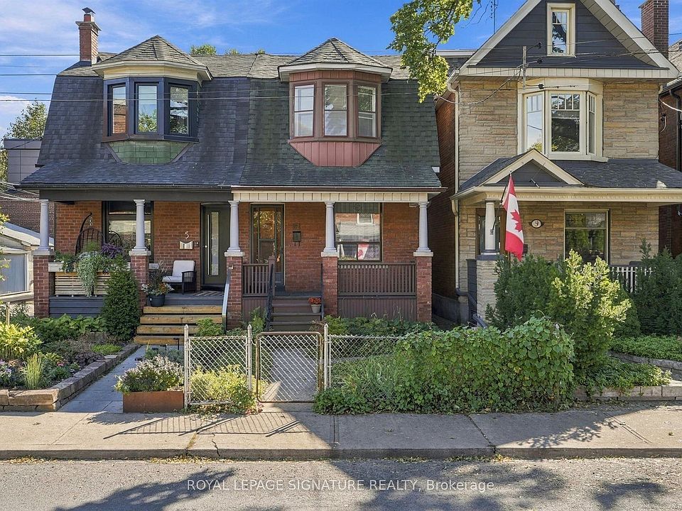 1st image of 7 Geoffrey St