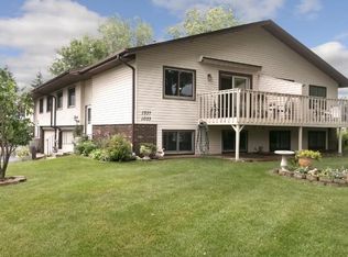 1033 Bridge St, Shoreview, MN 55126