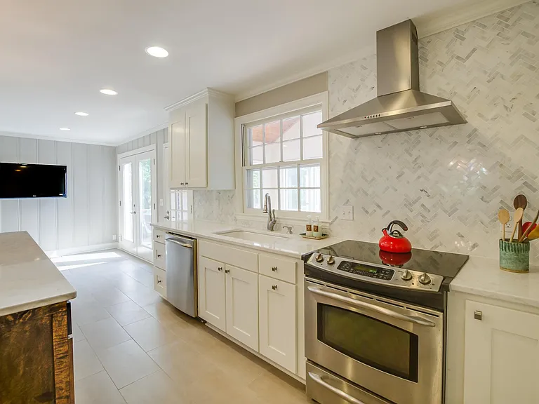 3538 Crestridge Dr — Photo 4
