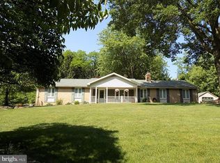 1970 Alcott Rd, York, PA 17406