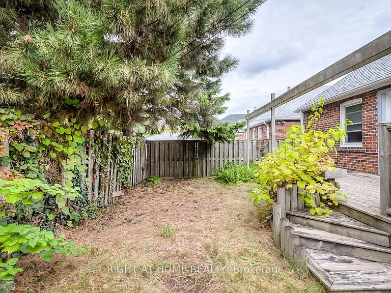 64 Royal York Rd — Photo 27