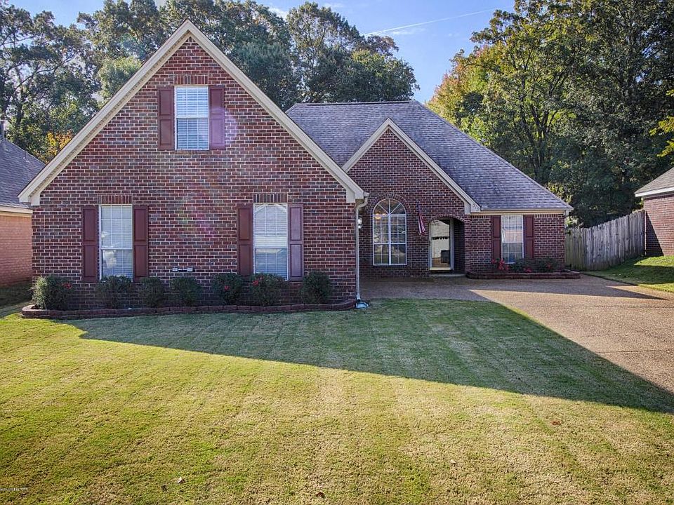 1st image of 313 Northwood Hills Dr