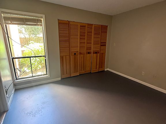 5th image of 1056 E Michigan St APT A