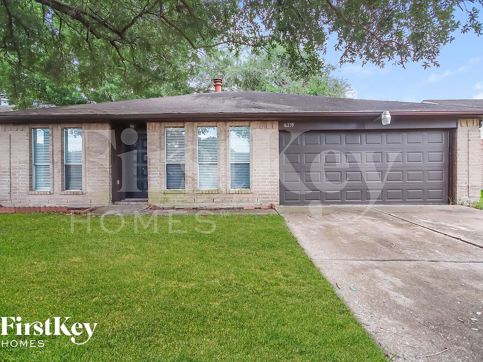 1st image of 16239 La Terra Dr