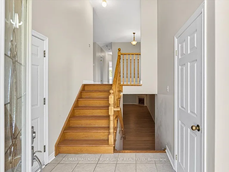 1284 Gina St — Photo 3