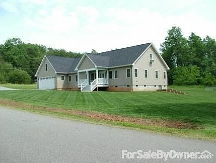 The Front (North-West)
						:
						This is the side you see driving to the house.