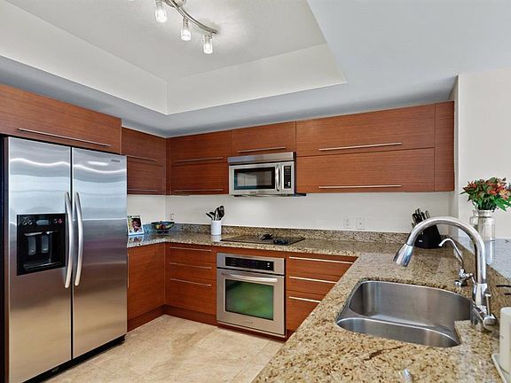 3rd image of 2641 N FLAMINGO Road #901N