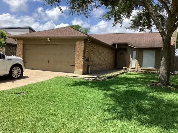 4422 Haiti Ln, Pasadena, TX 77505