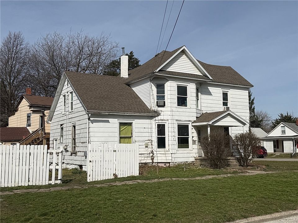 2nd image of 2301 Charleston Ave
