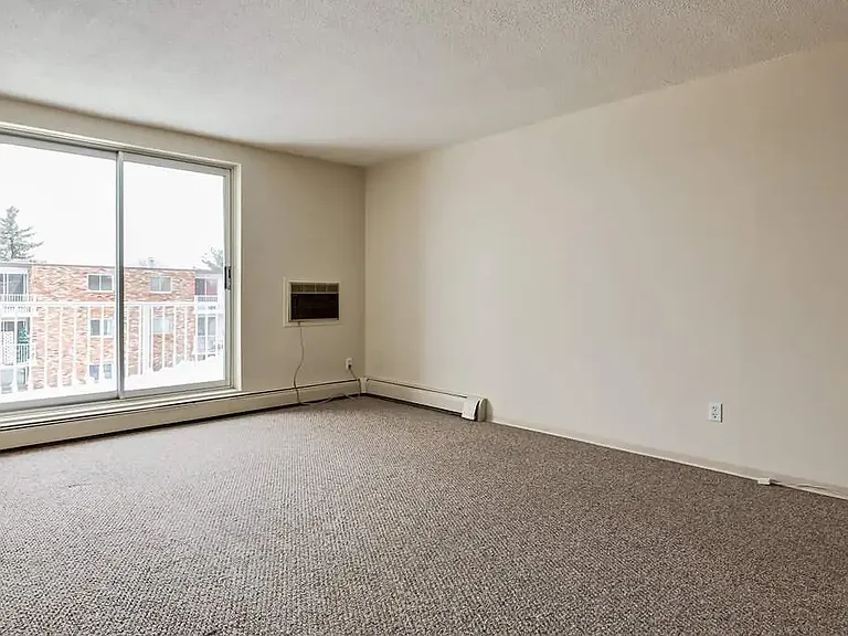 1658 3rd Ave NE #308 — Photo 7