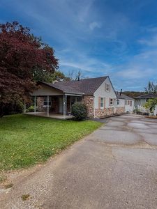 5211 W Pea Ridge Rd, Huntington, WV, 25705