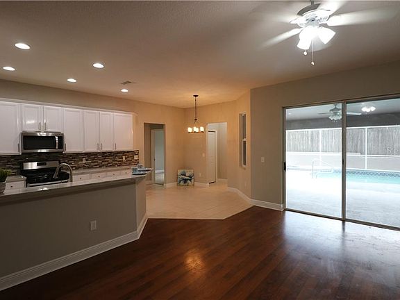 5th image of 2768 Valencia Grove Dr