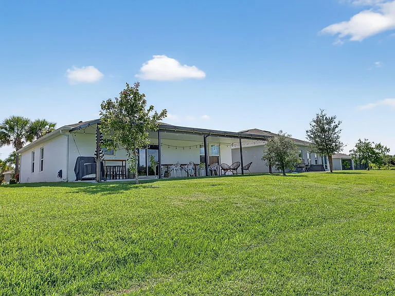 3518 Carriage Pointe Cir — Photo 30