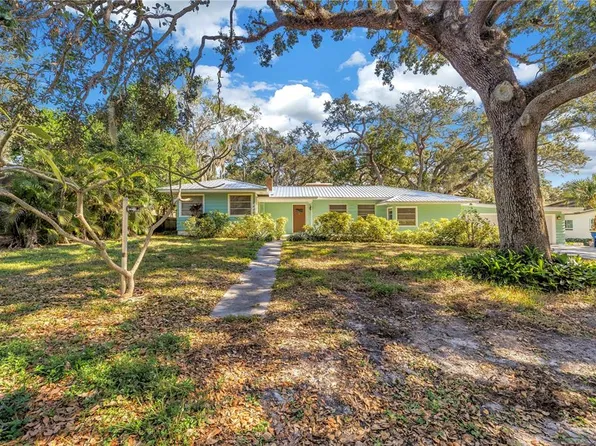 1019 Woodcrest Ave, Clearwater, FL 33756