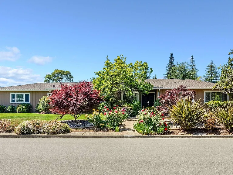 12371 Saraglen Dr — Photo 1