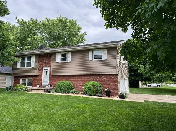 395 Loma Dr, Forsyth, IL 62535