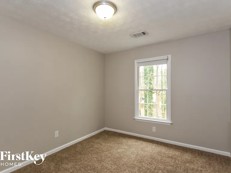 4018 Watkins Glen Dr — Photo 12