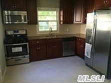 2nd image of 3 Powell St
