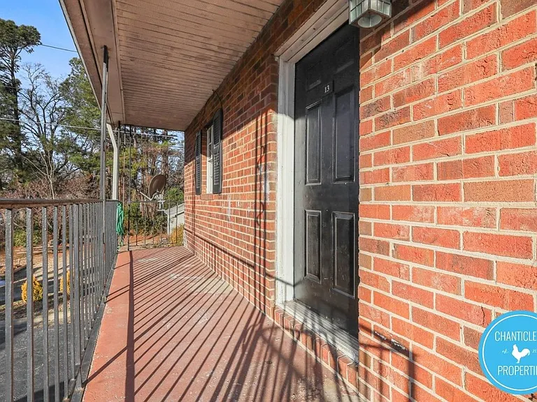 115 Florence St #4 — Photo 19