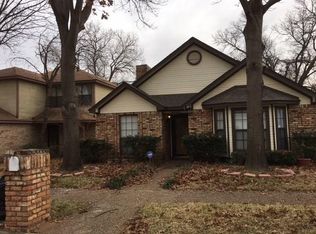 2420 Pecan Grove Ct, Irving, TX 75060